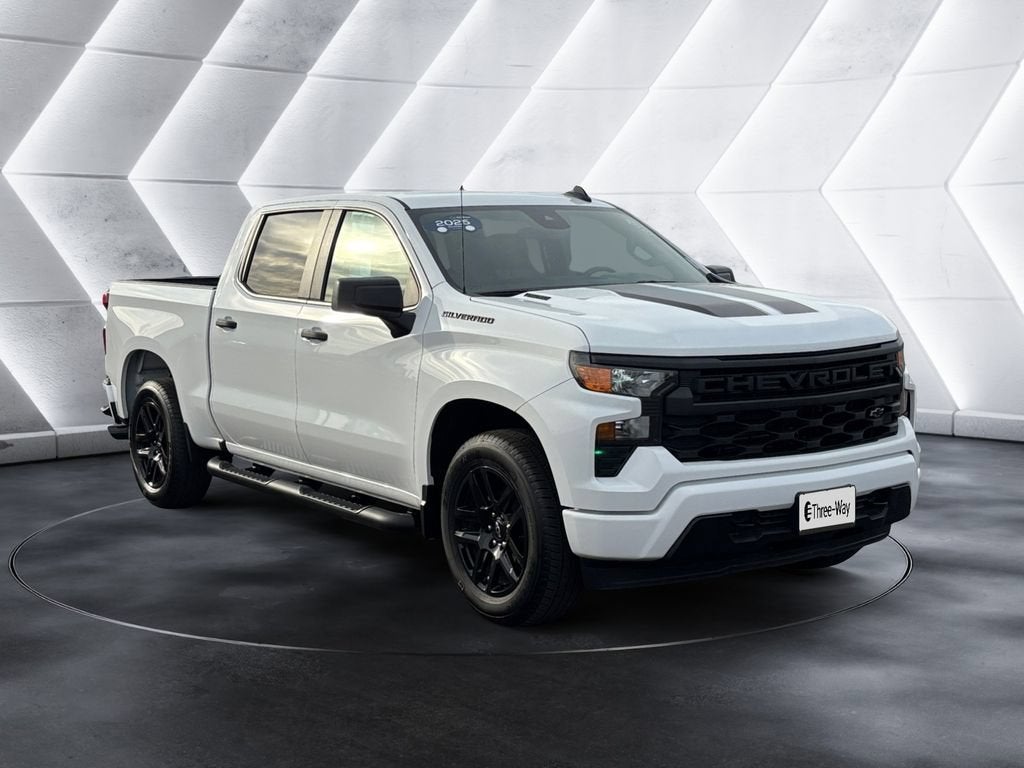 2025 Chevrolet Silverado 1500 Custom