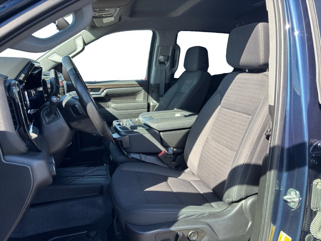 2023 Chevrolet Silverado 1500 RST - Photo 10