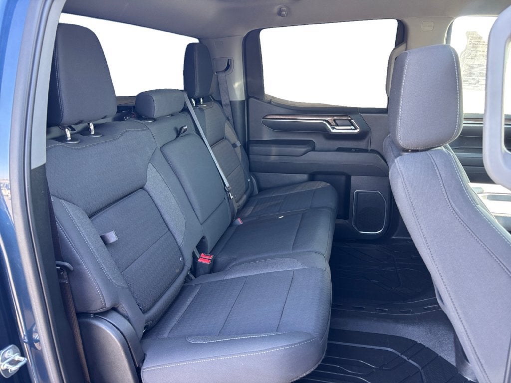 2023 Chevrolet Silverado 1500 RST - Photo 18