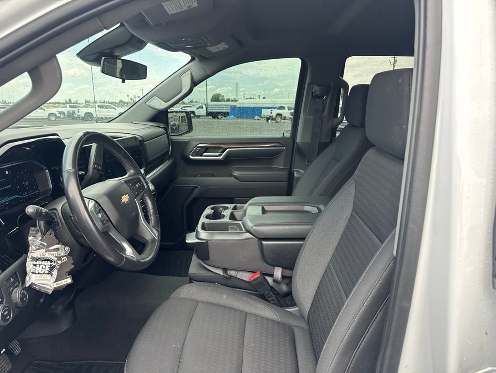 2022 Chevrolet Silverado 1500 LT (2FL)
