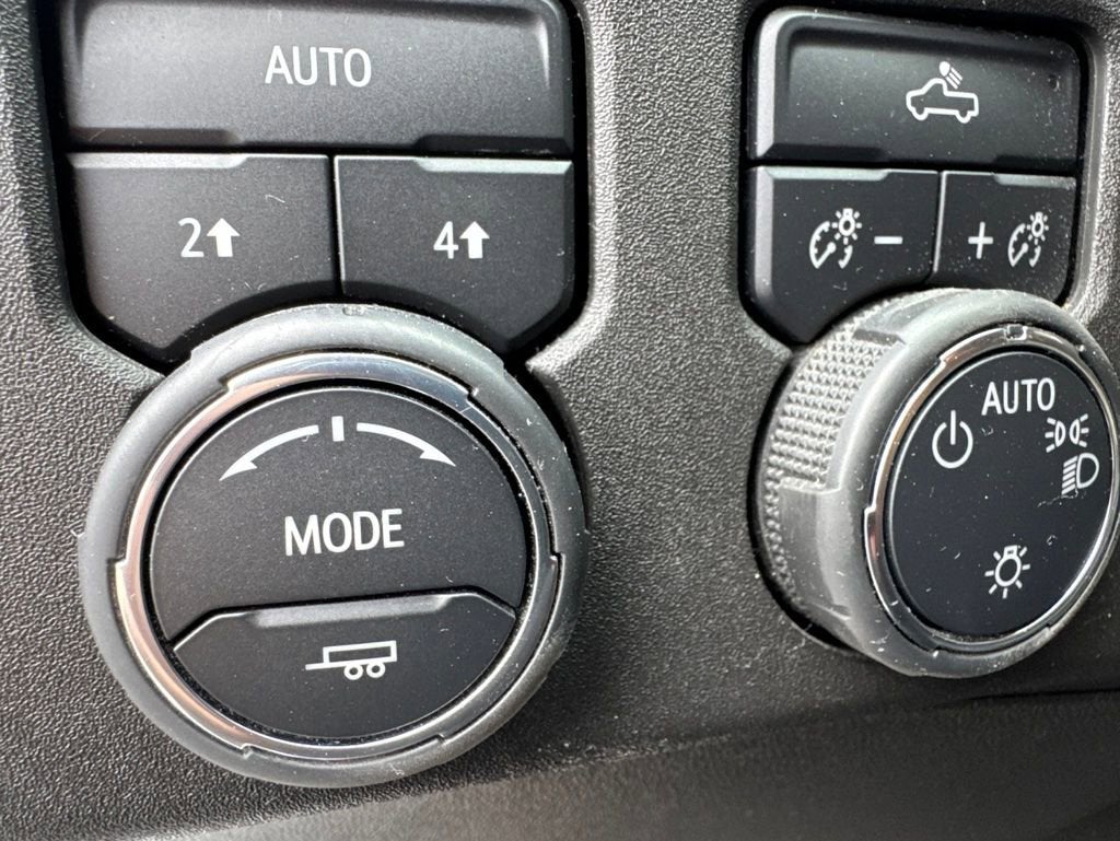 2022 Chevrolet Silverado 1500 LT (2FL)