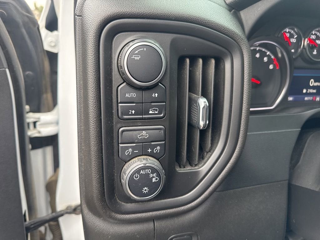 2022 Chevrolet Silverado 1500 LTD Custom