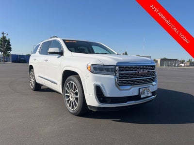 2023 GMC Acadia Denali