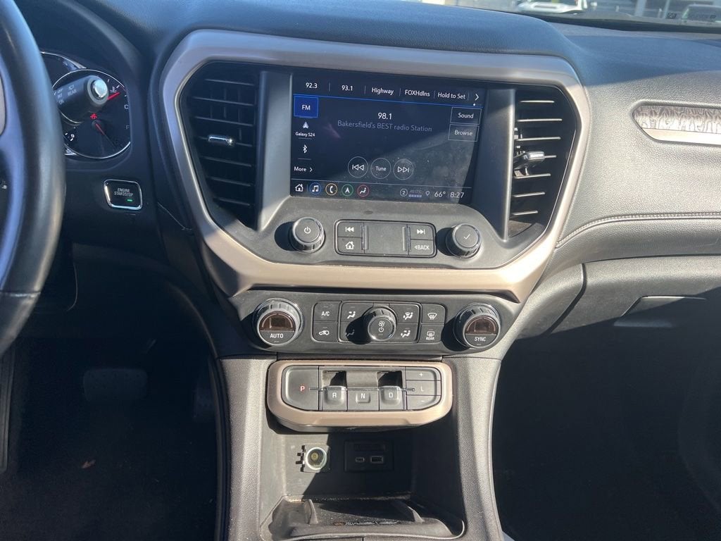2023 GMC Acadia Denali