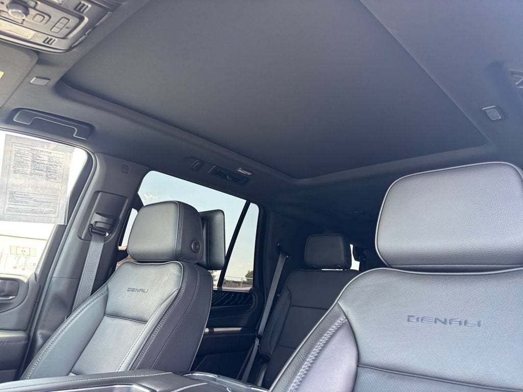 2023 GMC Yukon Denali - Photo 22