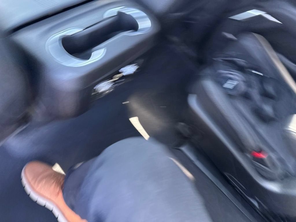 2023 GMC Yukon Denali - Photo 25