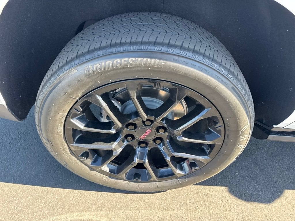 2023 GMC Yukon Denali - Photo 42