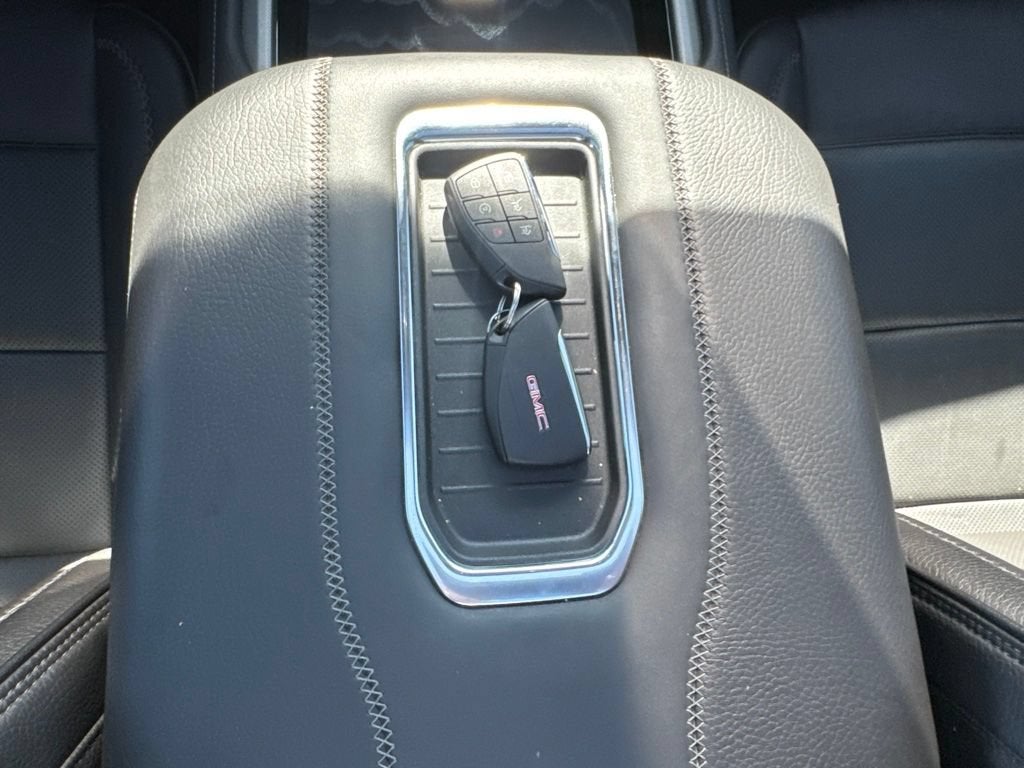 2023 GMC Yukon Denali - Photo 55
