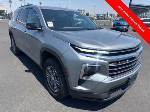 2024 Chevrolet Traverse LT