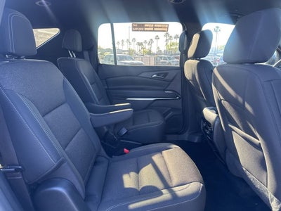 2024 Chevrolet Traverse LT