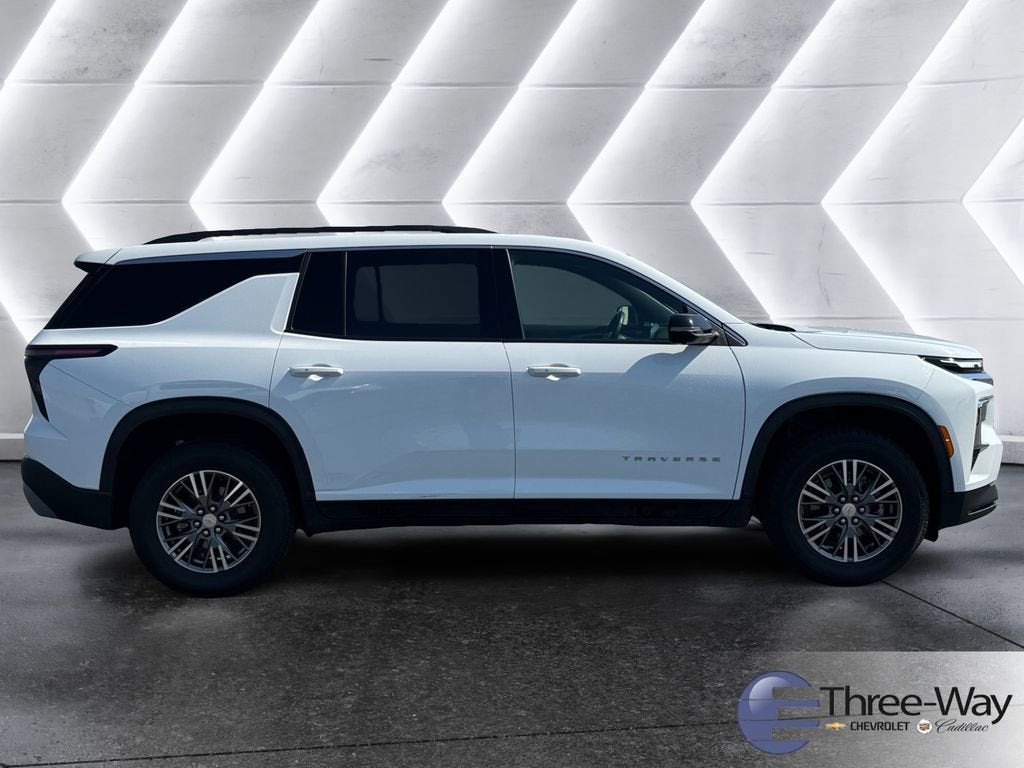 2024 Chevrolet Traverse LT