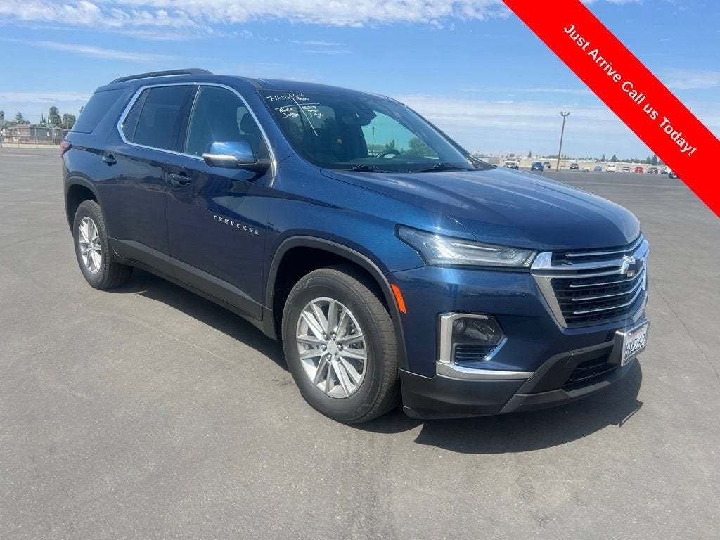 2023 Chevrolet Traverse LT Cloth