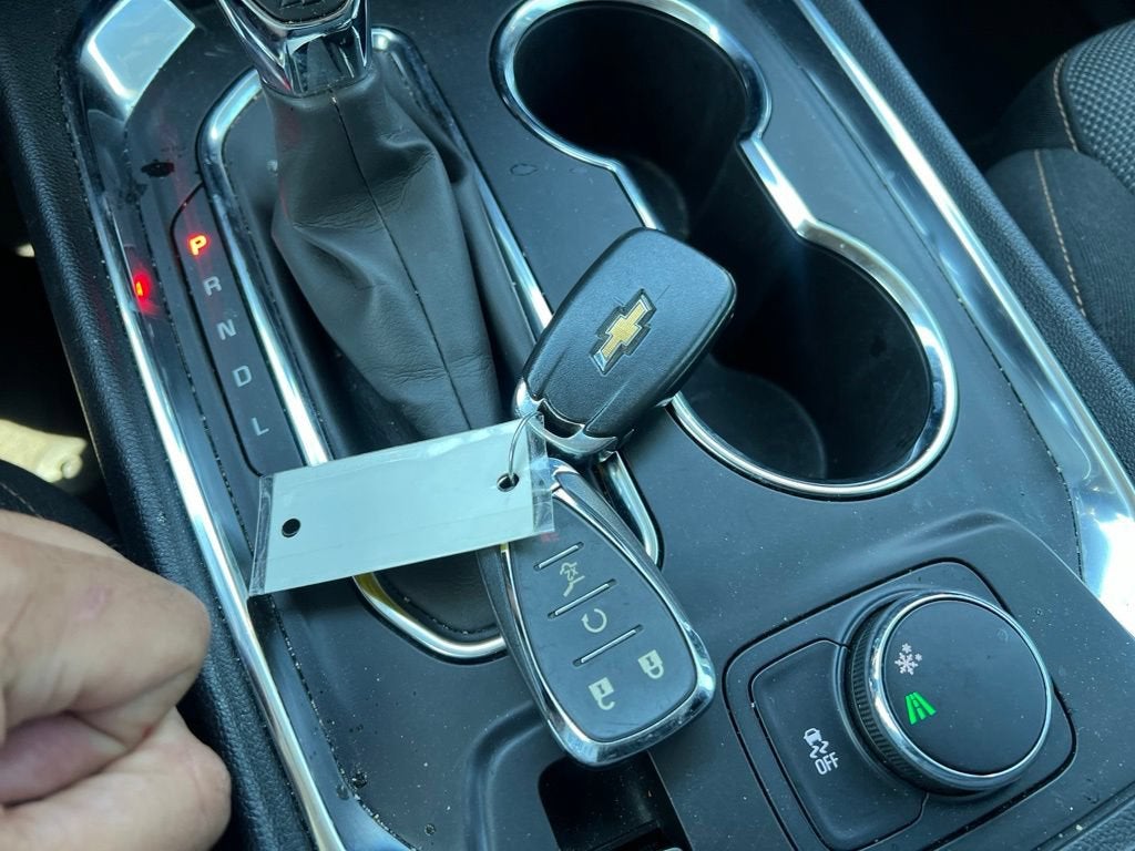 2021 Chevrolet Traverse LT Cloth