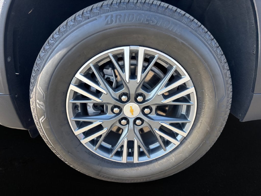 2025 Chevrolet Traverse LT - Photo 9