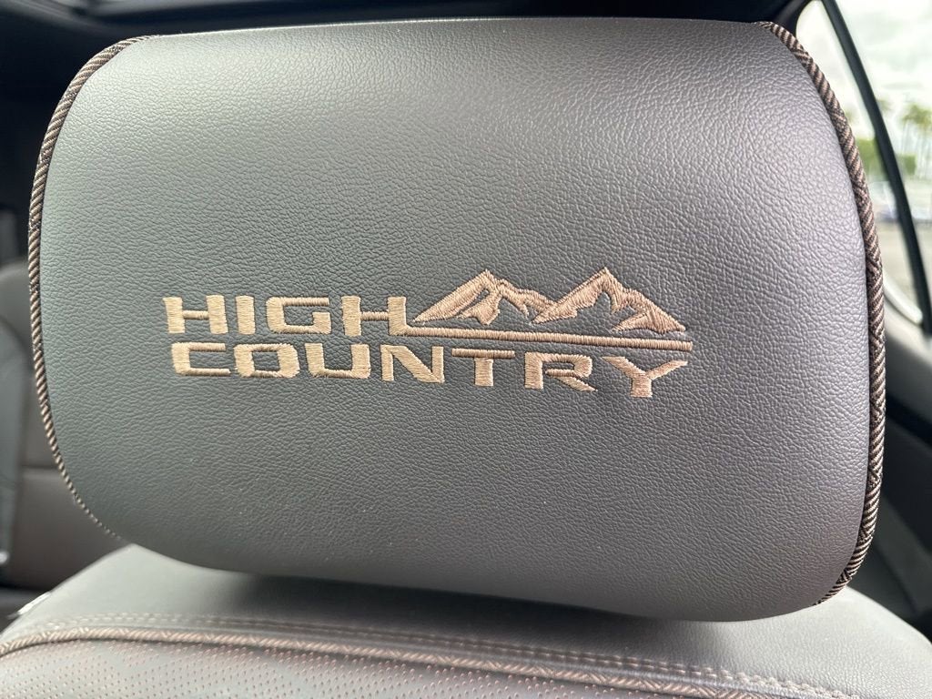 2022 Chevrolet Traverse High Country