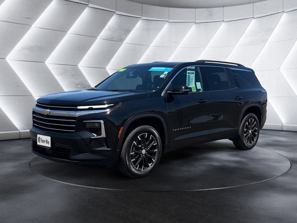 2025 Chevrolet Traverse AWD LT's photo