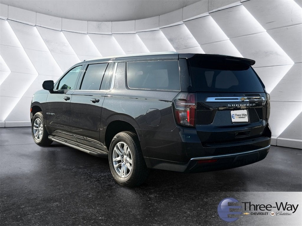 2024 Chevrolet Suburban LT