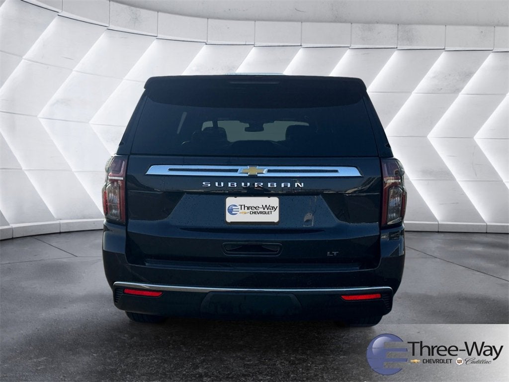 2024 Chevrolet Suburban LT