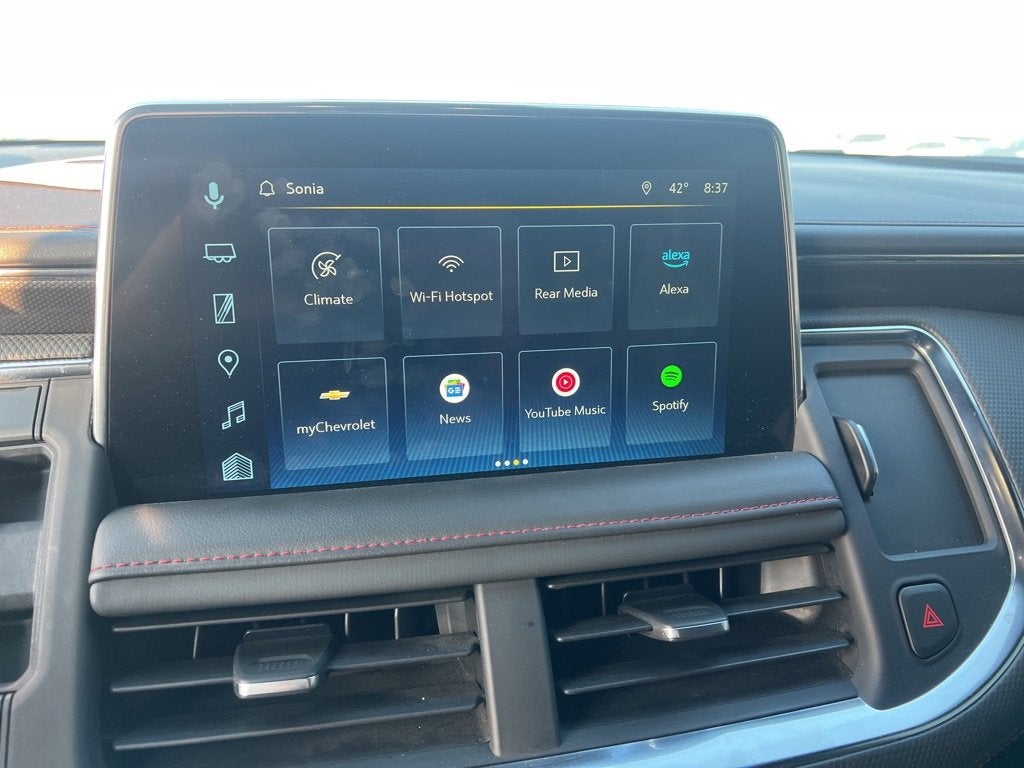 2023 Chevrolet Suburban RST