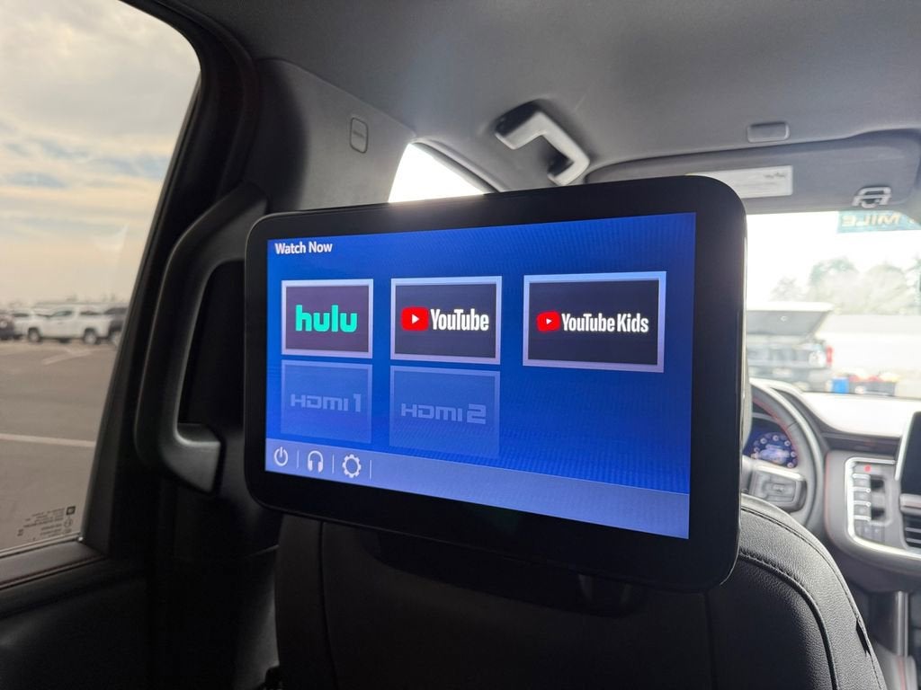 2023 Chevrolet Suburban RST