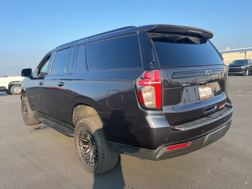 2023 Chevrolet Suburban RST