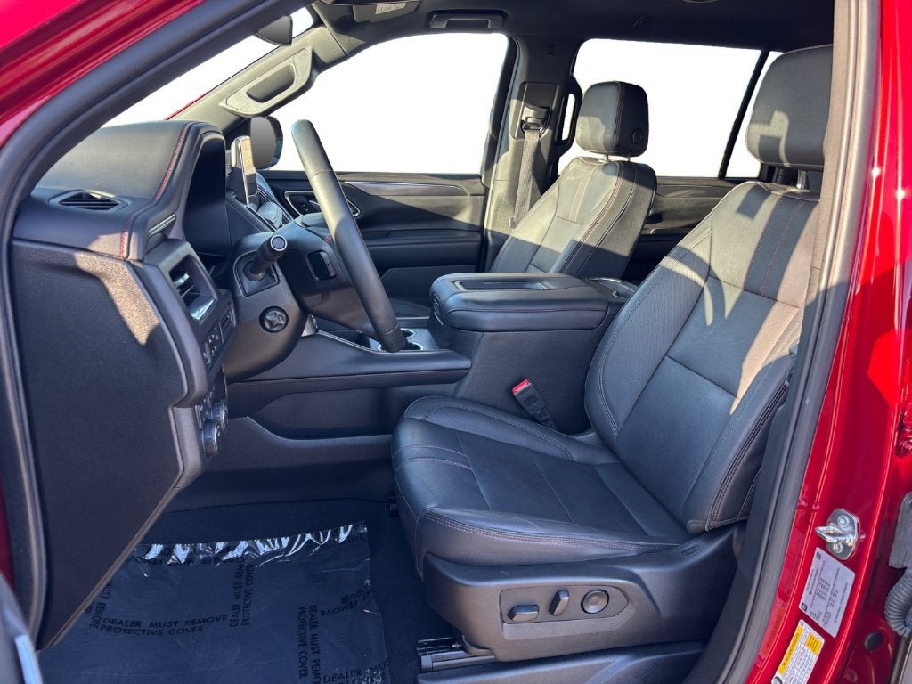 2023 Chevrolet Suburban RST - Photo 10