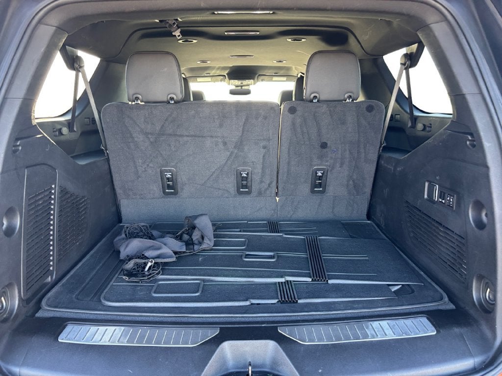 2023 Chevrolet Suburban RST - Photo 19