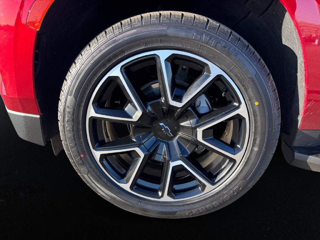 2023 Chevrolet Suburban RST - Photo 9