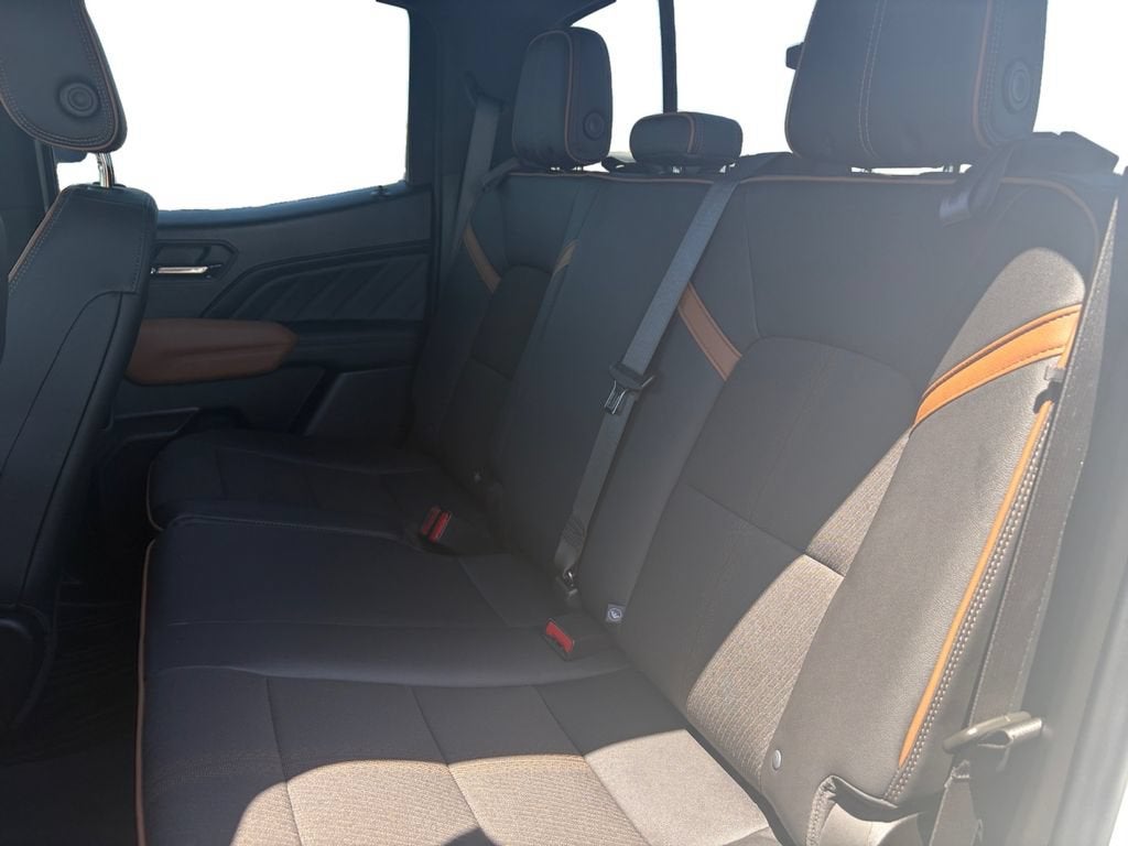 2023 GMC Canyon AT4