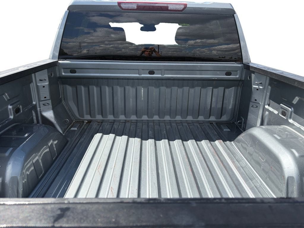 2025 GMC Sierra 1500 SLT - Photo 19