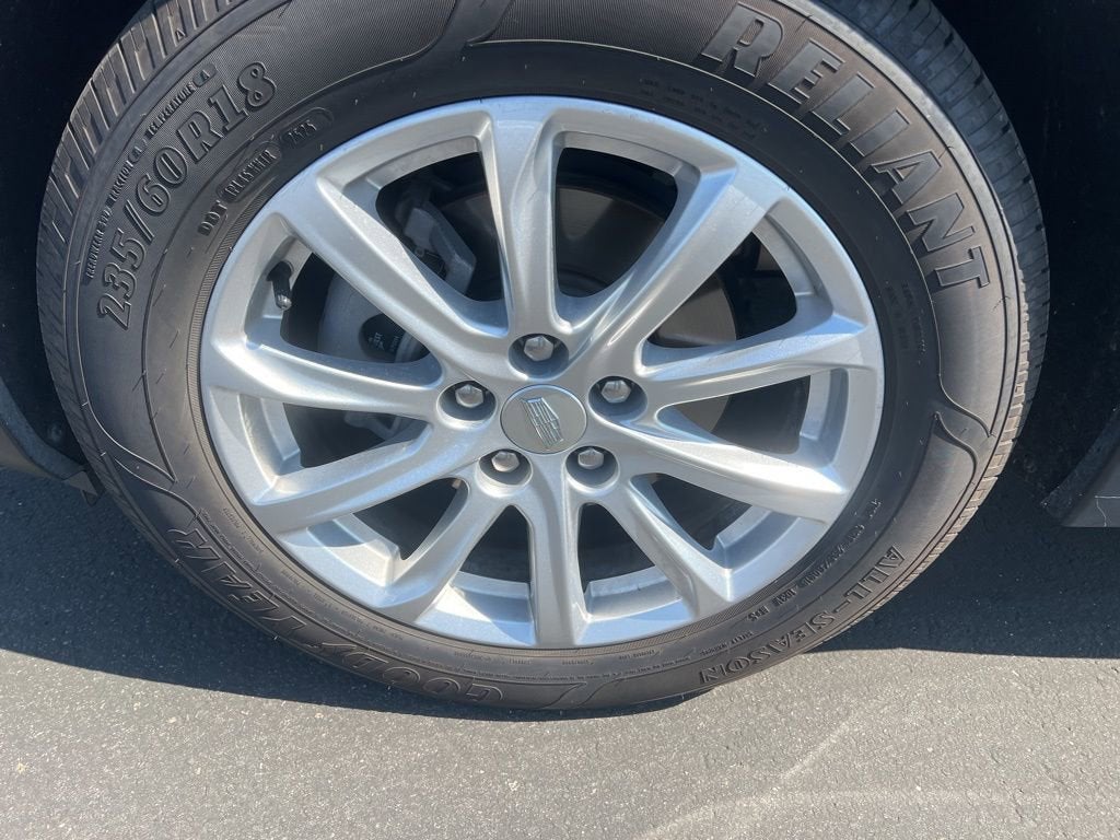 2021 Cadillac XT4 FWD Luxury