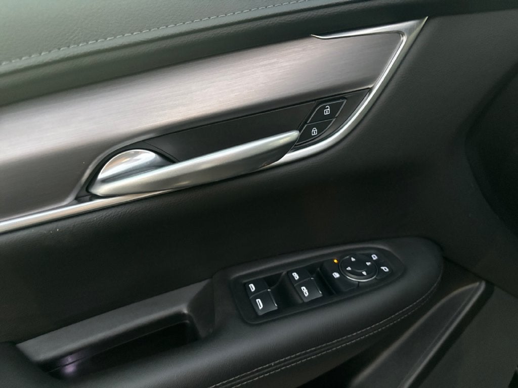 2024 Cadillac XT5 Luxury