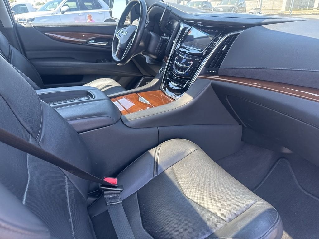 2020 Cadillac Escalade Luxury