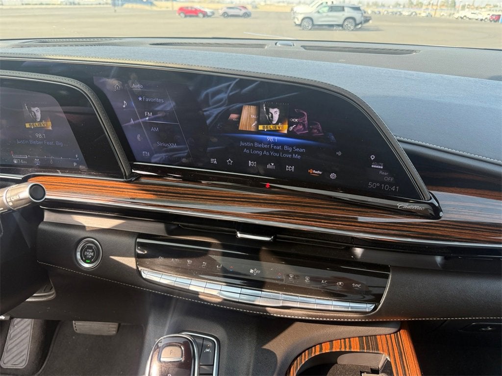 2023 Cadillac Escalade Premium Luxury