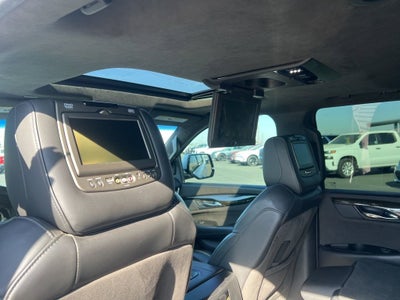 2018 Cadillac Escalade ESV Platinum