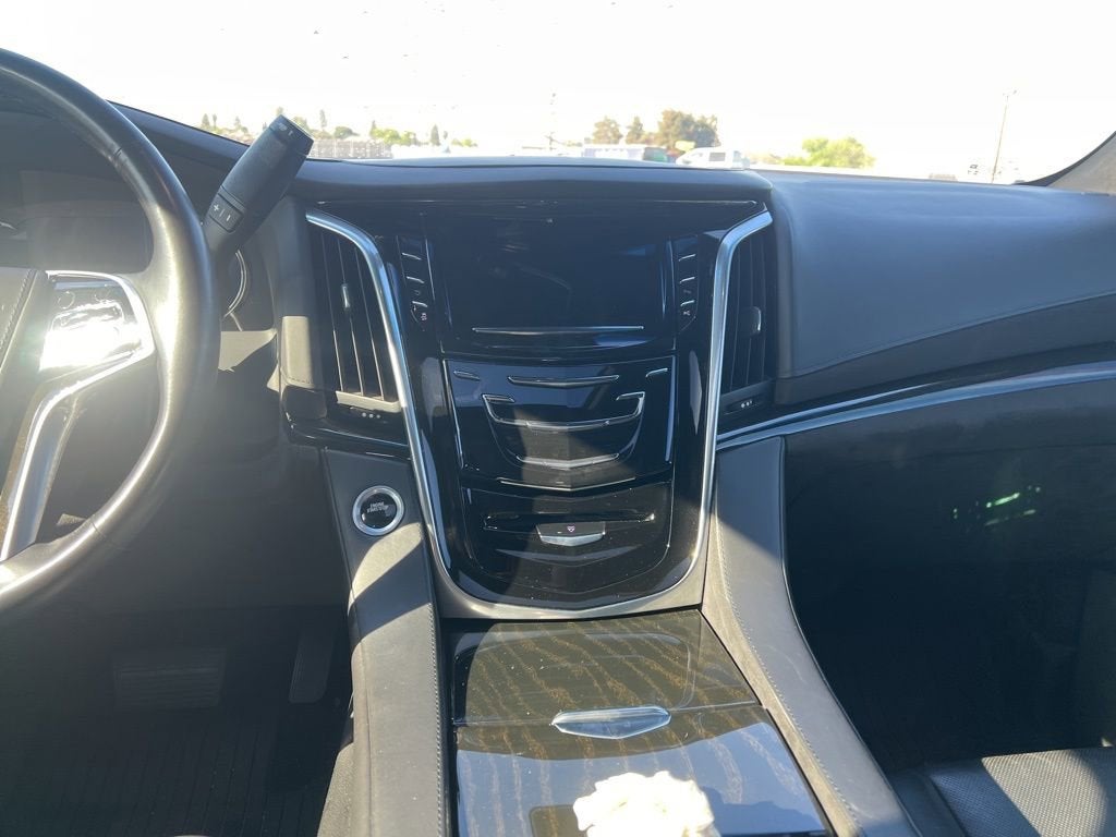 2018 Cadillac Escalade ESV Platinum