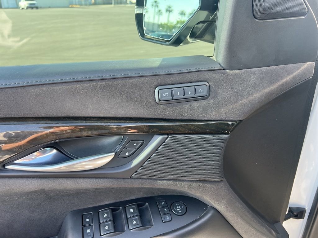 2018 Cadillac Escalade ESV Platinum