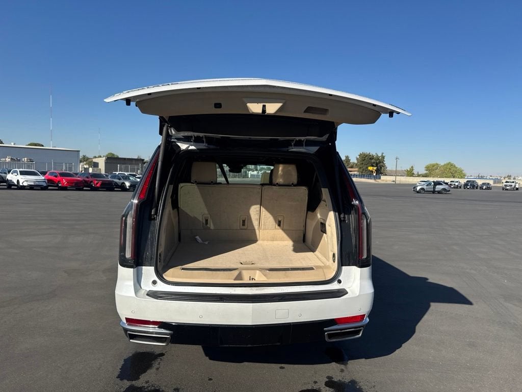 2023 Cadillac Escalade ESV 4WD Premium Luxury