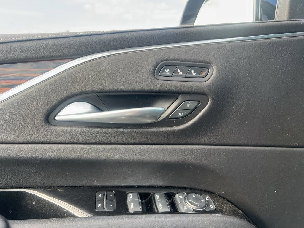 2023 Cadillac Escalade ESV Premium Luxury