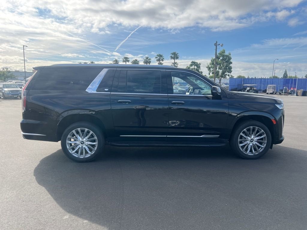 2023 Cadillac Escalade ESV Premium Luxury