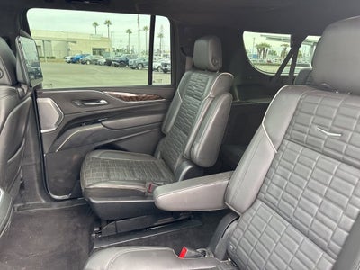 2022 Cadillac Escalade ESV Sport Platinum