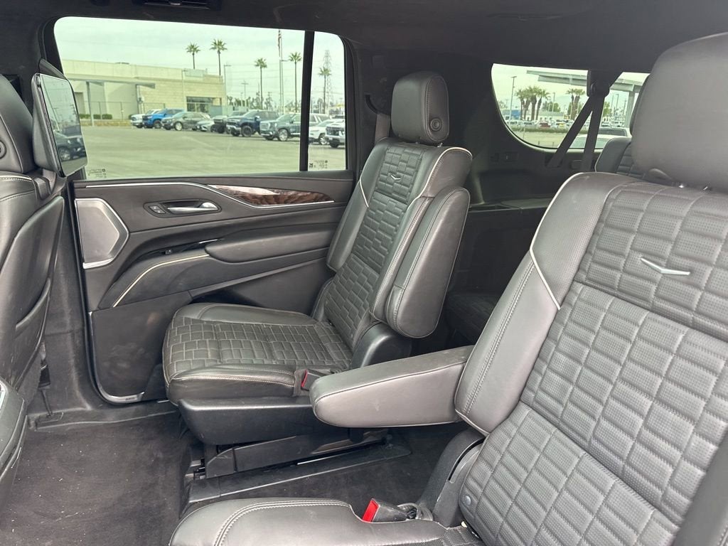 2022 Cadillac Escalade ESV Sport Platinum