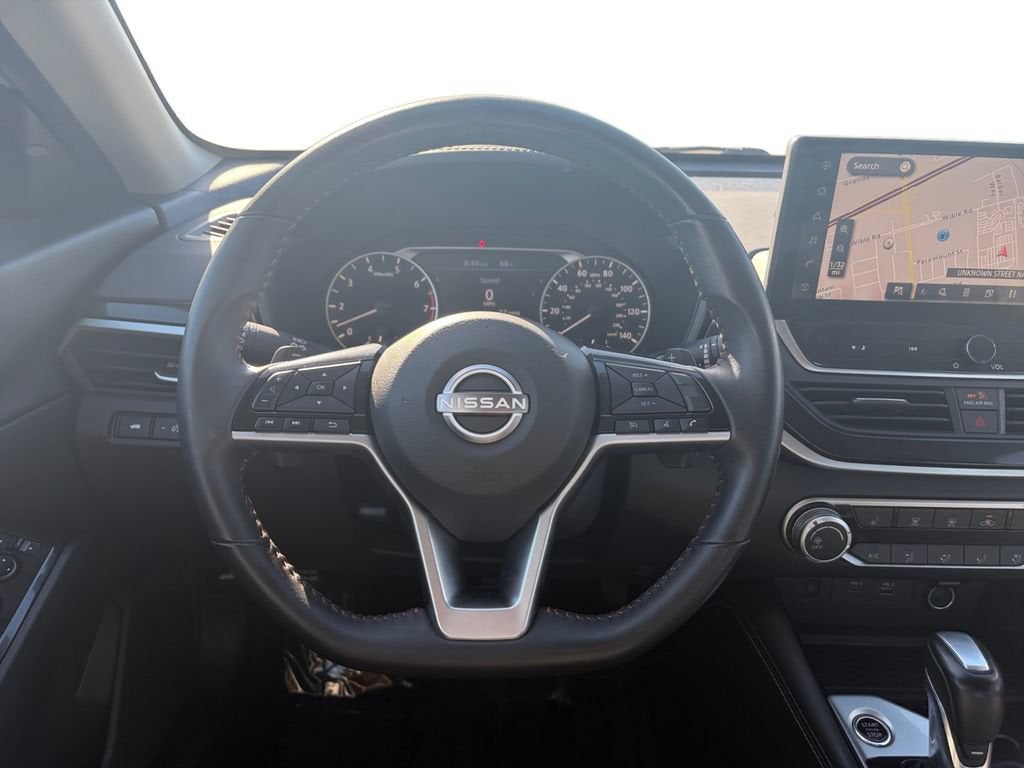 2023 Nissan Altima SR - Photo 13