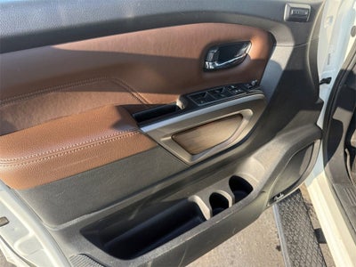 2022 Nissan Titan Platinum Reserve