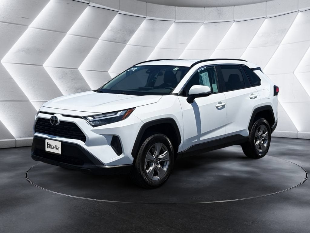 2024 Toyota RAV4 XLE