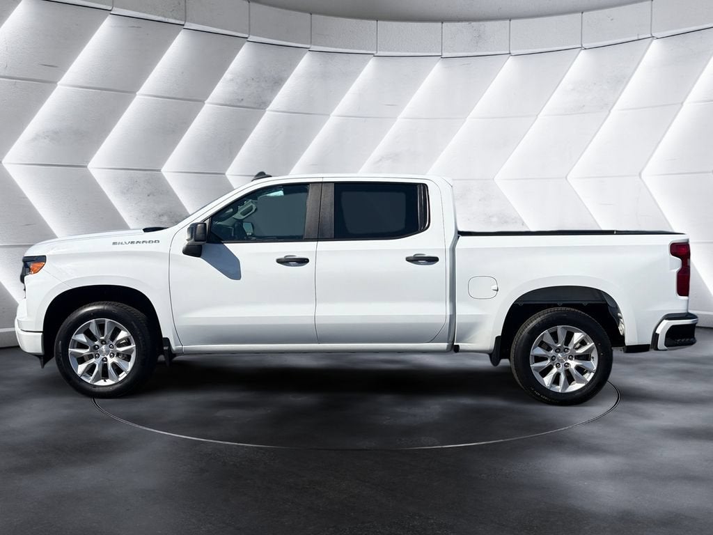 2024 Chevrolet Silverado 1500 Custom - Photo 2