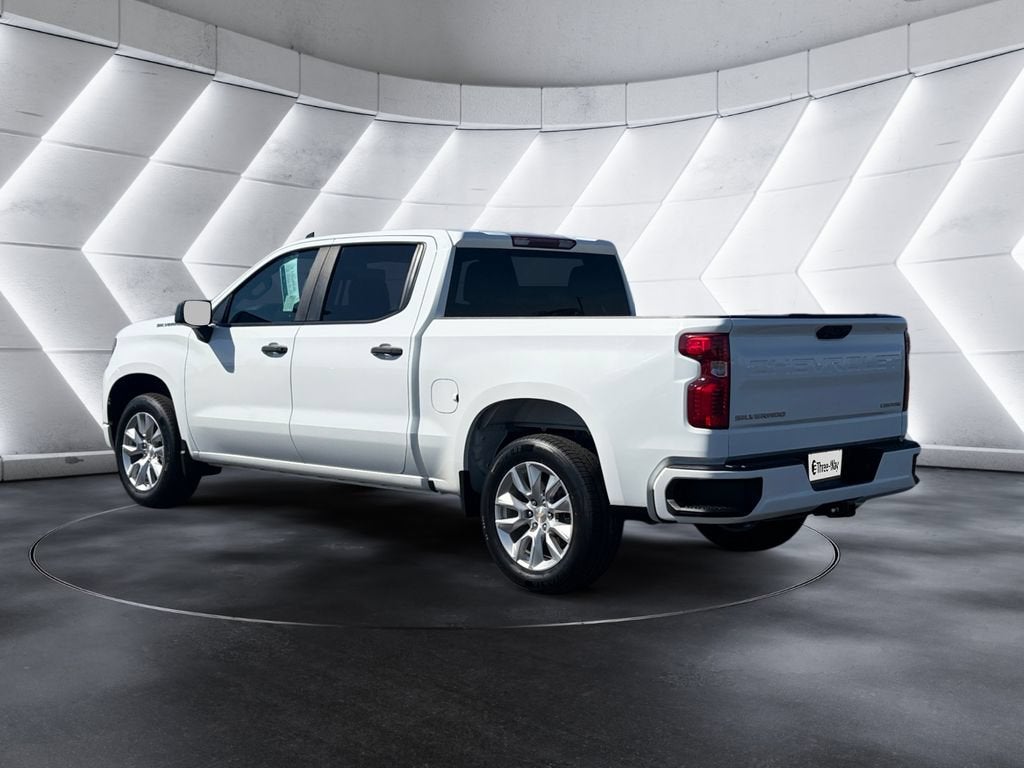 2024 Chevrolet Silverado 1500 Custom - Photo 3