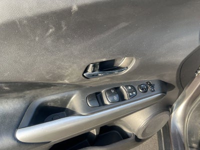 2019 Nissan Kicks SR