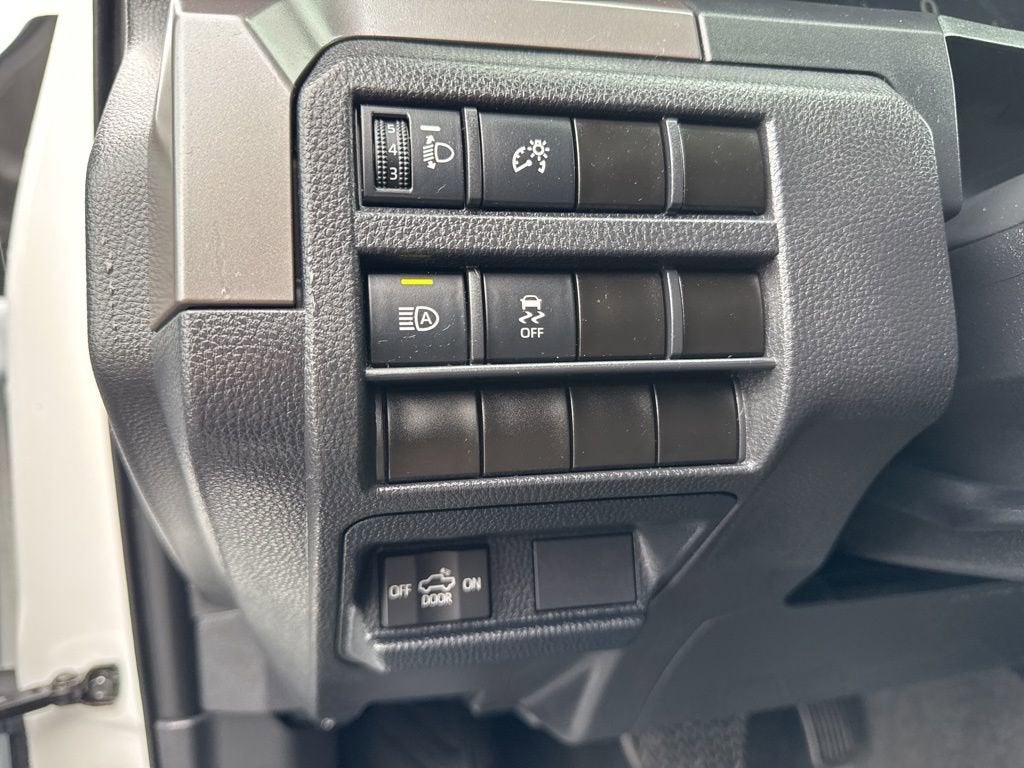 2024 Toyota Tacoma 4WD SR5