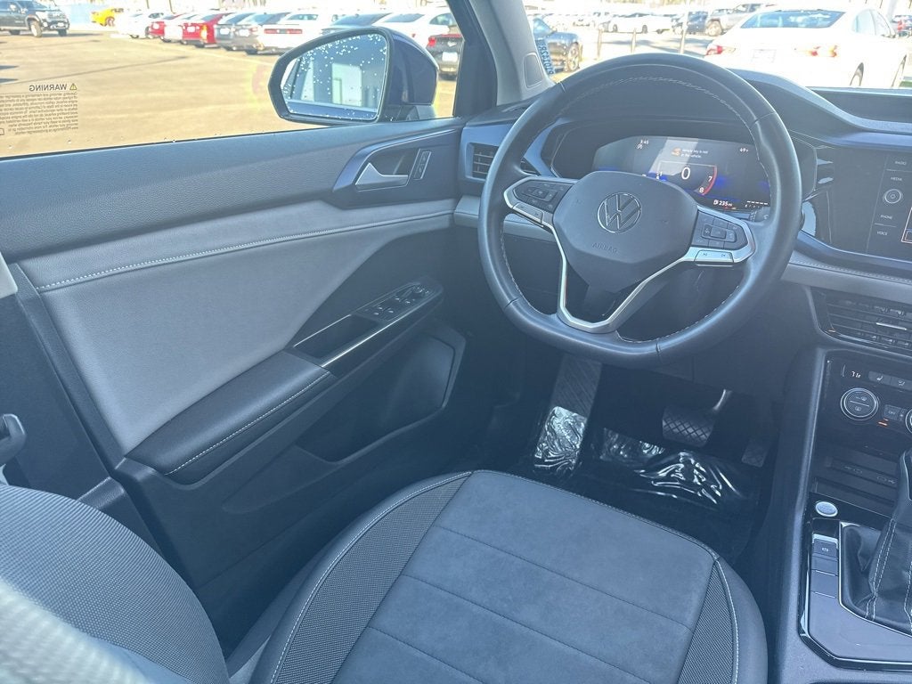 2024 Volkswagen Taos SE